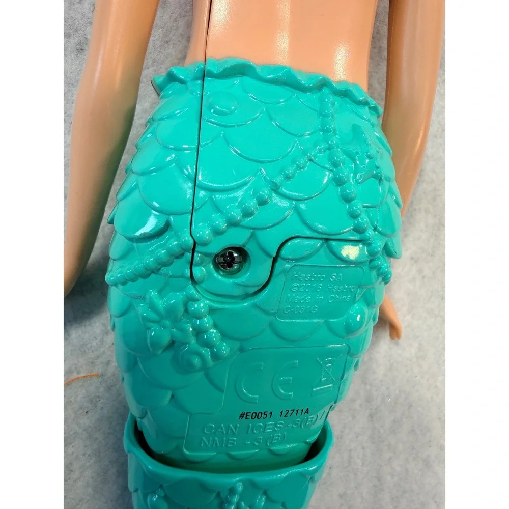 Disney Princess Swimming Adventures Ariel Mermaid Doll E0051 WORKS Hasbro